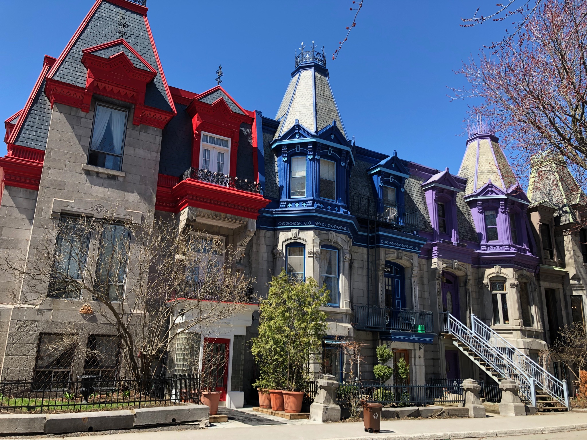 homes in montreal